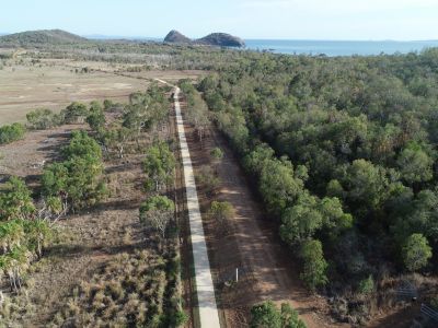 Image of Mulambin section of the Yeppoon to Zilzie Shared Footpath near bushland