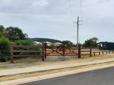 A new gate on site